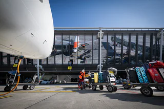 Opérations autour d'un avion