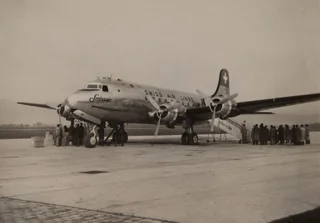 Le DC-4 "HB-ILA" de Swiss Air Lines faisant la liaison Genève-New York