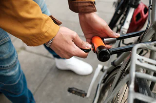 Venir à Vélo Genève Aéroport Parking