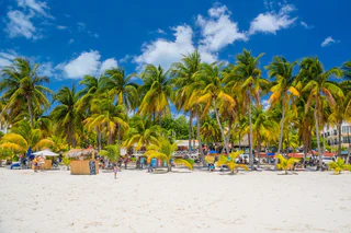 Isla Mujeres Genève Aéroport 