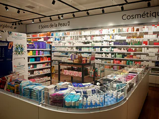  Pharmacie Principale Genève Aéroport