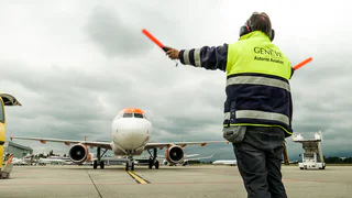 Coordination du trafic aérien à Genève
