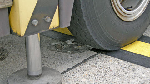 Impact foudre sur tarmac, archives Impact foudre sur tarmac, archives